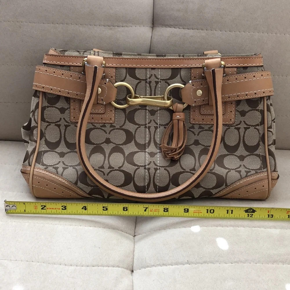 Beautiful Coach bag - Picture 4 of 6
